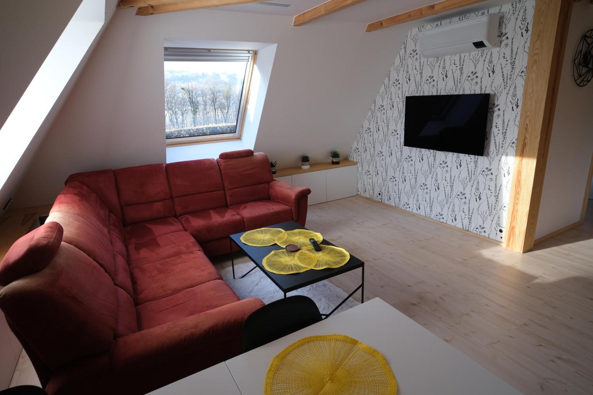 Pyramida Pod Lysou Lägenhet Frýdlant nad Ostravicí Exteriör bild